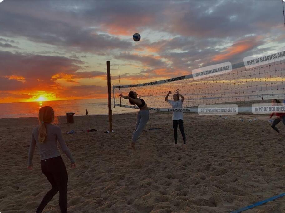 Lovely White Beach House Redondo Beach Buitenkant foto