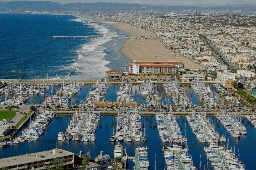 Lovely White Beach House Redondo Beach Buitenkant foto
