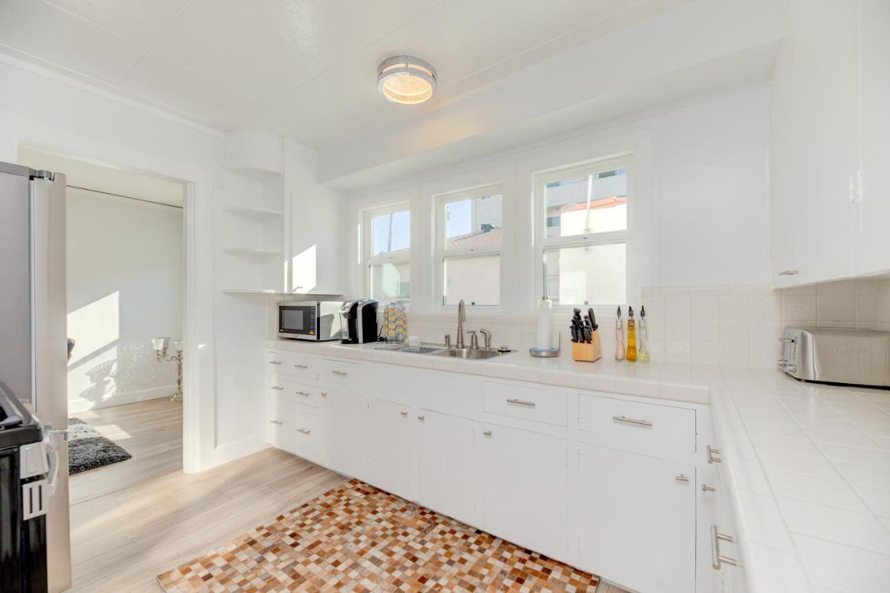 Lovely White Beach House Redondo Beach Buitenkant foto